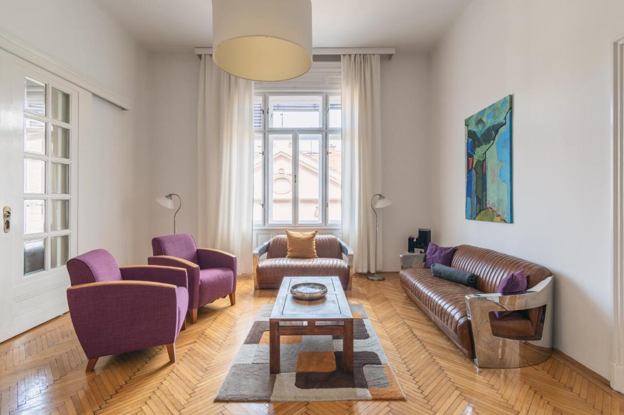 Sunny, Airy, Artsy & Authentic Loft With Balcony Апартаменти *